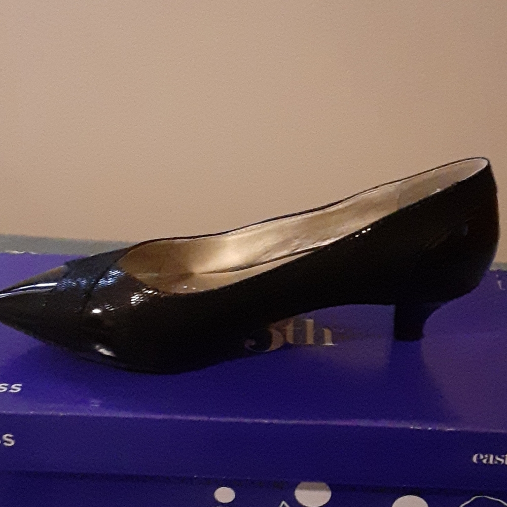 EAST FIFTH GIRLS DRESS SHOES - Picture 3 of 4
